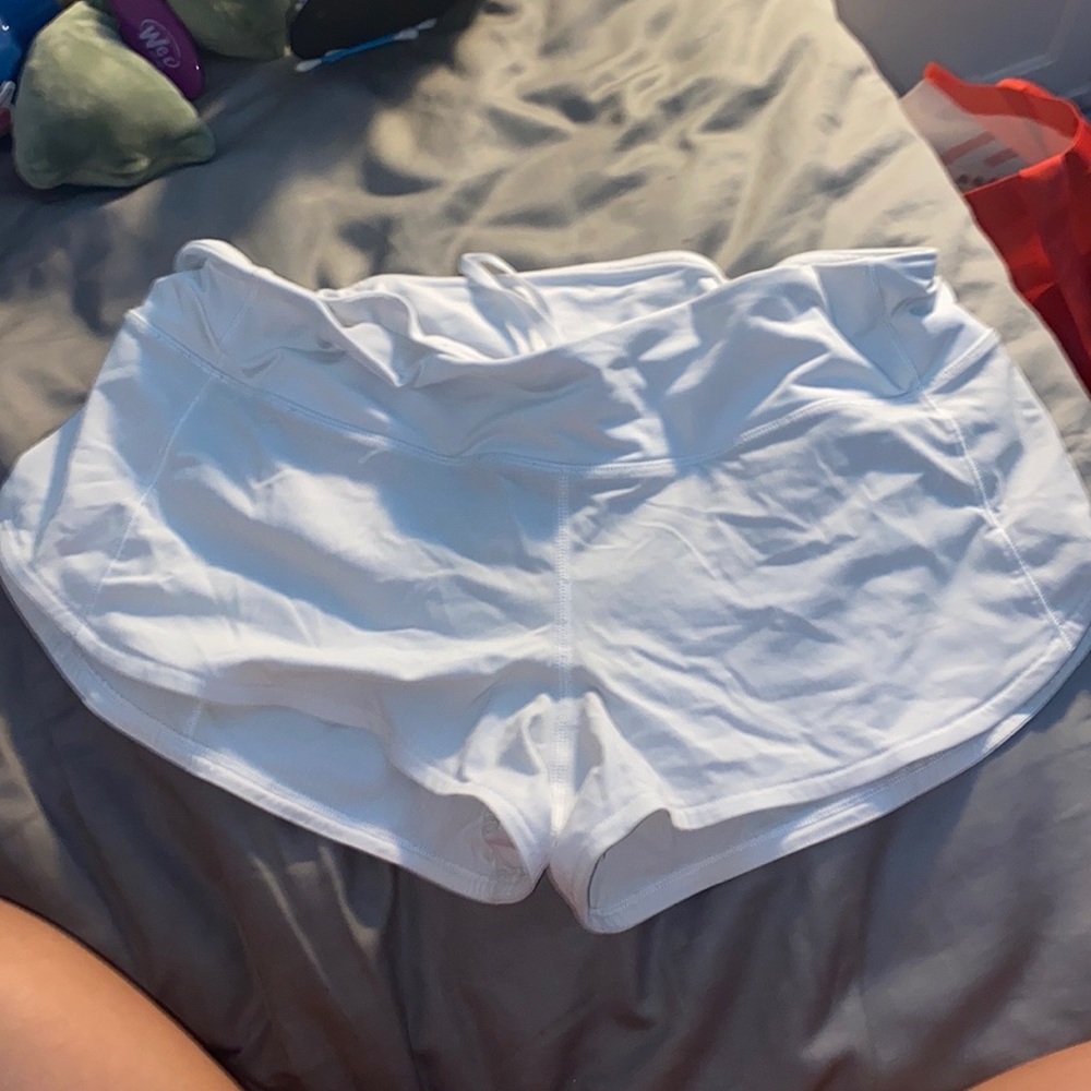 Size 8 speed up shorts Lululemon